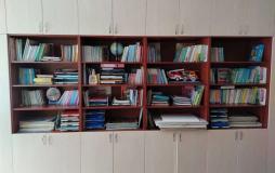 Библиотека методического кабинета включает: методическую литературу для педагогов, методические и дидактические пособия, художественную литературу для детей дошкольного возраста